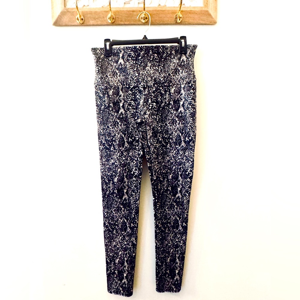 Black and White Spanx Snake Print Leggings